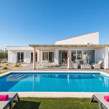 Binirubi Villa *